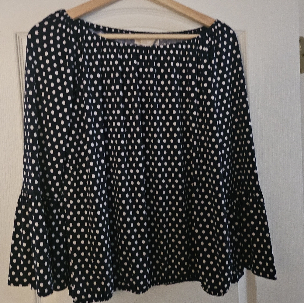 Michael Kors 1/4 flair sleeve top